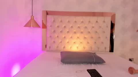 dea_athenea online show from 11/15/25, 02:13