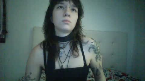 dead_moonxx online show from 07/11/26, 04:21