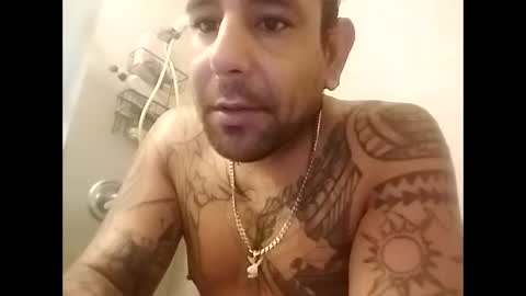 Snapshot of deadbirdink8o8 chatting on 09/18/25, 09:55 deadbirdink8o8 online show from 09/18/25, 09:55