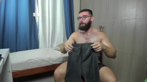 Snapshot of deanlek chatting on 01/31/25, 07:51 Dean online show from 01/31/25, 07:51