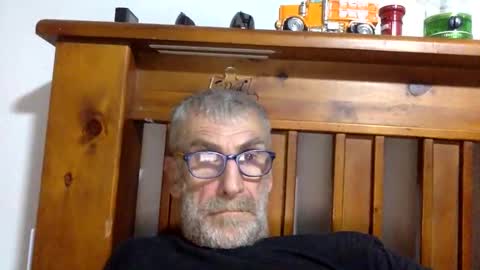 Snapshot of deanofflove2210 chatting on 01/12/25, 04:40 deanofflove2210 online show from 01/12/25, 04:40