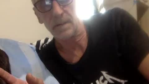 deanofflove221000 online show from 11/08/25, 06:46