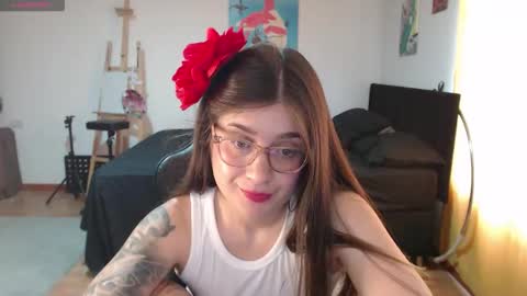 Snapshot of dearlilith6666 chatting on 01/05/26, 05:27 dearlilith6666 online show from 01/05/26, 05:27