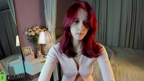 Snapshot of dearly_emily chatting on 11/16/25, 05:18 Emily GMT2 Mon 10 AM - 4 PM Wed 10 AM - 4 PM Thu 10 AM - 4 PM Fri 10 AM - 4 PM Sat 10 AM - 4 PM online show from 11/16/25, 05:18