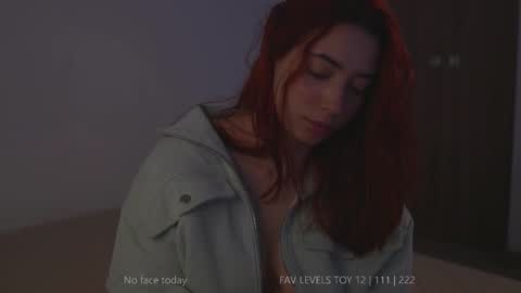 Snapshot of dearnina chatting on 11/28/25, 11:35 NINA 30OFF online show from 11/28/25, 11:35