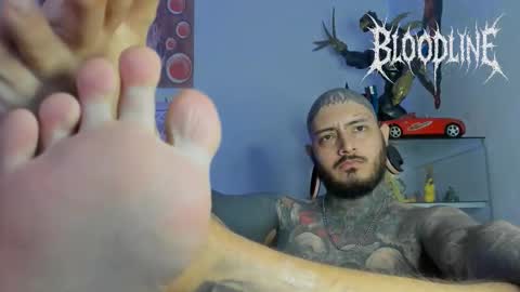    online show from 12/18/25, 04:02