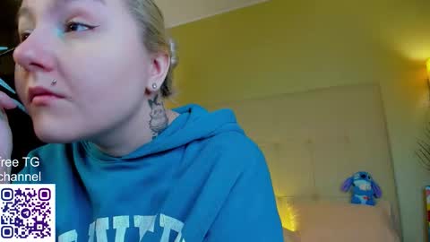 Debbie Mon Tue Fri Sun Sat GMT 3 1000am - 0400pm  online show from 01/10/26, 05:26