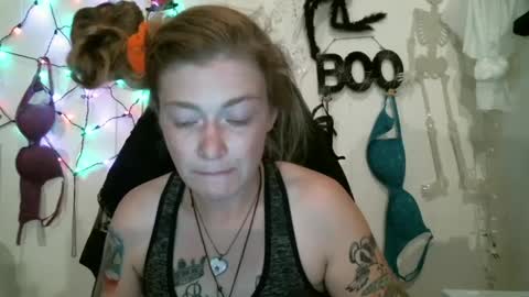 Snapshot of debbieafterhours69 chatting on 10/10/25, 05:45 DEBBIE online show from 10/10/25, 05:45