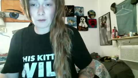 Snapshot of debbieafterhours69 chatting on 11/02/25, 01:41 DEBBIE online show from 11/02/25, 01:41