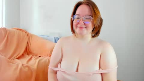 DeboraDebbieDee online show from 05/23/26, 05:12
