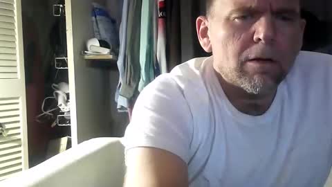 Snapshot of debbrock13 chatting on 12/20/25, 03:08 debbrock13 online show from 12/20/25, 03:08