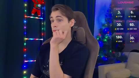 Snapshot of debugmee chatting on 01/12/26, 02:44 Samuel online show from 01/12/26, 02:44