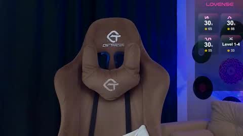 Snapshot of debugmee chatting on 02/16/26, 02:07 Samuel online show from 02/16/26, 02:07