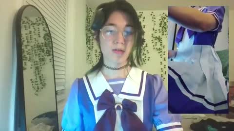 Snapshot of deciduousdoll chatting on 11/09/25, 06:44 deciduousdoll online show from 11/09/25, 06:44