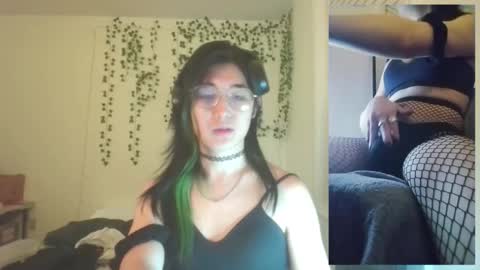 Snapshot of deciduousdoll chatting on 11/23/25, 06:35 deciduousdoll online show from 11/23/25, 06:35