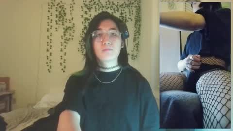 Snapshot of deciduousdoll chatting on 11/24/25, 06:13 deciduousdoll online show from 11/24/25, 06:13