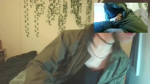 Snapshot of deciduousdoll chatting on 12/14/25, 06:41 deciduousdoll online show from 12/14/25, 06:41