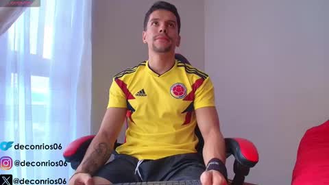 Santiago online show from 10/12/25, 04:06