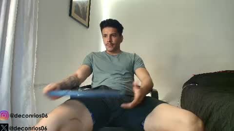Snapshot of deconrios chatting on 07/18/26, 11:41 Santiago online show from 07/18/26, 11:41