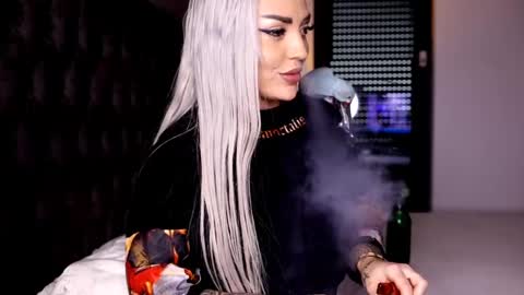   Tikhomirov old usersname    Instagram- tikhomirovandreea17 Twitter DeeaOfficial17  online show from 01/19/25, 09:33