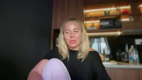 deean12 online show from 02/18/26, 01:01