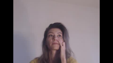 Deelightfull online show from 09/28/25, 07:47