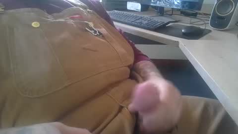 Snapshot of deepstrokes25 chatting on 12/13/24, 05:43 deepstrokes25 online show from 12/13/24, 05:43