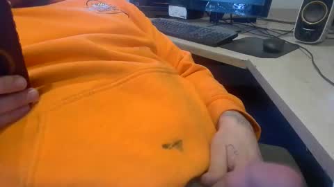 Snapshot of deepstrokes25 chatting on 03/05/25, 04:35 deepstrokes25 online show from 03/05/25, 04:35