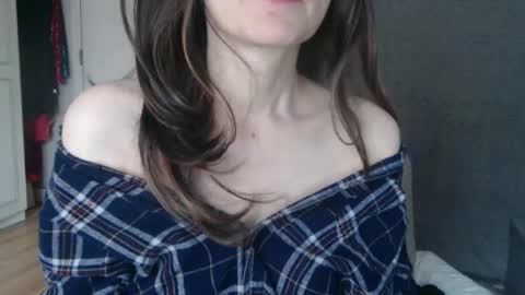 KamiDevi online show from 11/15/25, 02:35