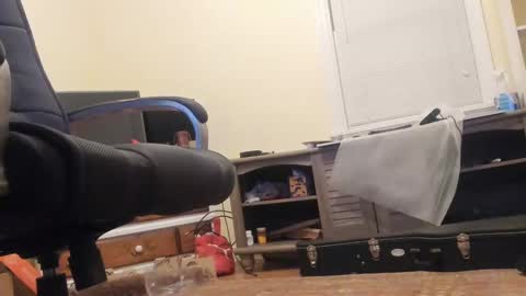 Snapshot of deeznutz343 chatting on 12/27/24, 02:25 Deez Nutz online show from 12/27/24, 02:25