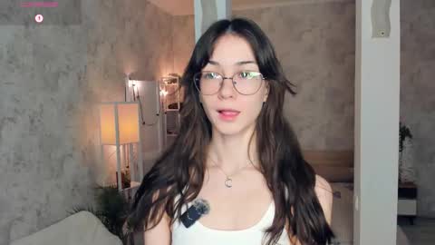 Amy online show from 11/08/25, 07:23