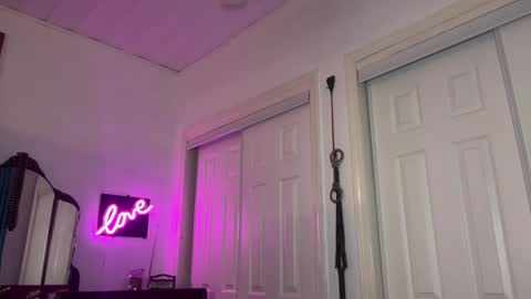 Snapshot of degeneratesaint chatting on 09/28/25, 03:12 Tori online show from 09/28/25, 03:12