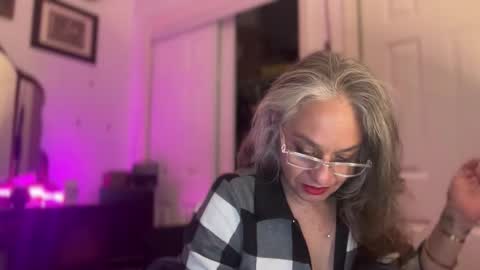 Snapshot of degeneratesaint chatting on 11/16/25, 03:01 Tori online show from 11/16/25, 03:01