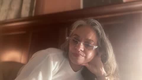 Tori online show from 01/18/26, 01:09