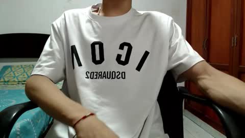 Snapshot of dei_v_48 chatting on 09/21/25, 08:21 DEIVY online show from 09/21/25, 08:21