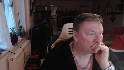 Snapshot of deinprinz2312 chatting on 12/09/24, 07:17 deinprinz2312 online show from 12/09/24, 07:17