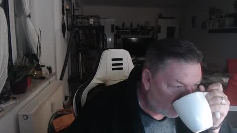 Snapshot of deinprinz2312 chatting on 01/07/25, 04:50 deinprinz2312 online show from 01/07/25, 04:50