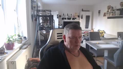 Snapshot of deinprinz2312 chatting on 01/18/25, 10:49 deinprinz2312 online show from 01/18/25, 10:49