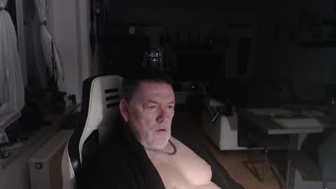 Snapshot of deinprinz2312 chatting on 01/19/25, 06:20 deinprinz2312 online show from 01/19/25, 06:20