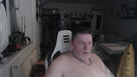 Snapshot of deinprinz2312 chatting on 02/10/25, 05:03 deinprinz2312 online show from 02/10/25, 05:03