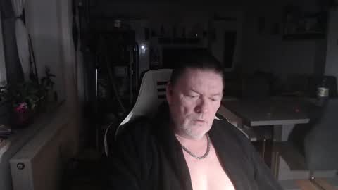 Snapshot of deinprinz2312 chatting on 03/10/25, 04:38 deinprinz2312 online show from 03/10/25, 04:38