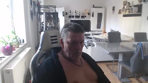 Snapshot of deinprinz2312 chatting on 03/11/25, 10:07 deinprinz2312 online show from 03/11/25, 10:07