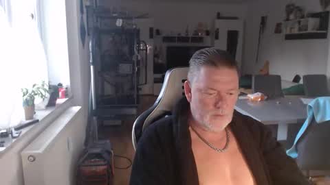 Snapshot of deinprinz2312 chatting on 09/17/25, 05:09 deinprinz2312 online show from 09/17/25, 05:09