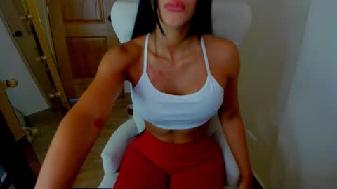 Snapshot of deisy_madrid chatting on 01/14/25, 06:49 deisymadrid online show from 01/14/25, 06:49