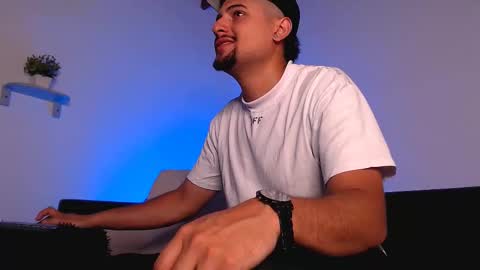  DEIVY  online show from 03/17/26, 09:29