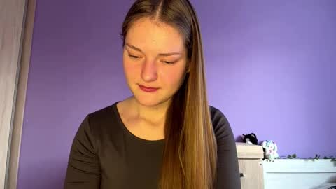 Snapshot of dejameneal chatting on 02/27/26, 06:24 Mila online show from 02/27/26, 06:24