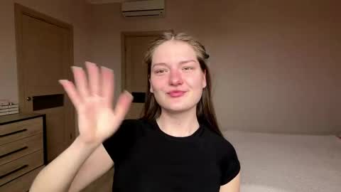 Mila online show from 04/02/26, 12:25