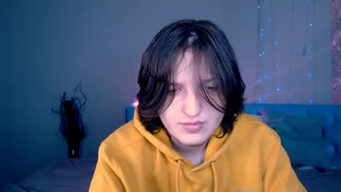 Alex online show from 04/06/26, 01:47