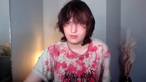 Snapshot of delalex chatting on 06/17/26, 09:05 Alex online show from 06/17/26, 09:05