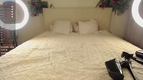 Dia online show from 12/30/24, 10:01